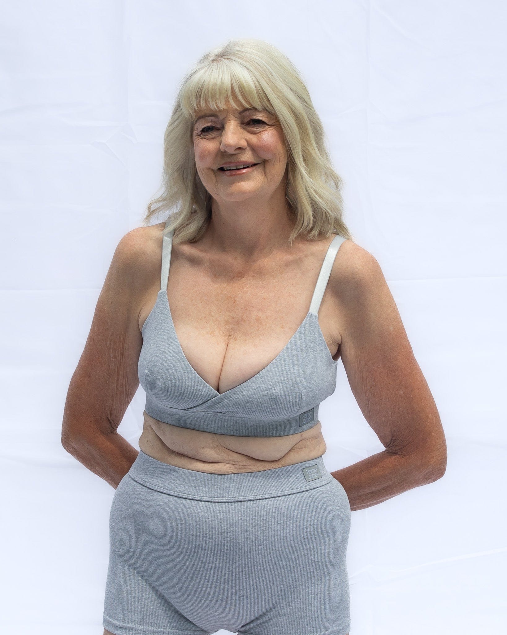 Wireless Crossover Bra Marle Grey + Boy Shorts