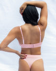 wireless Plunge bra pink + thong