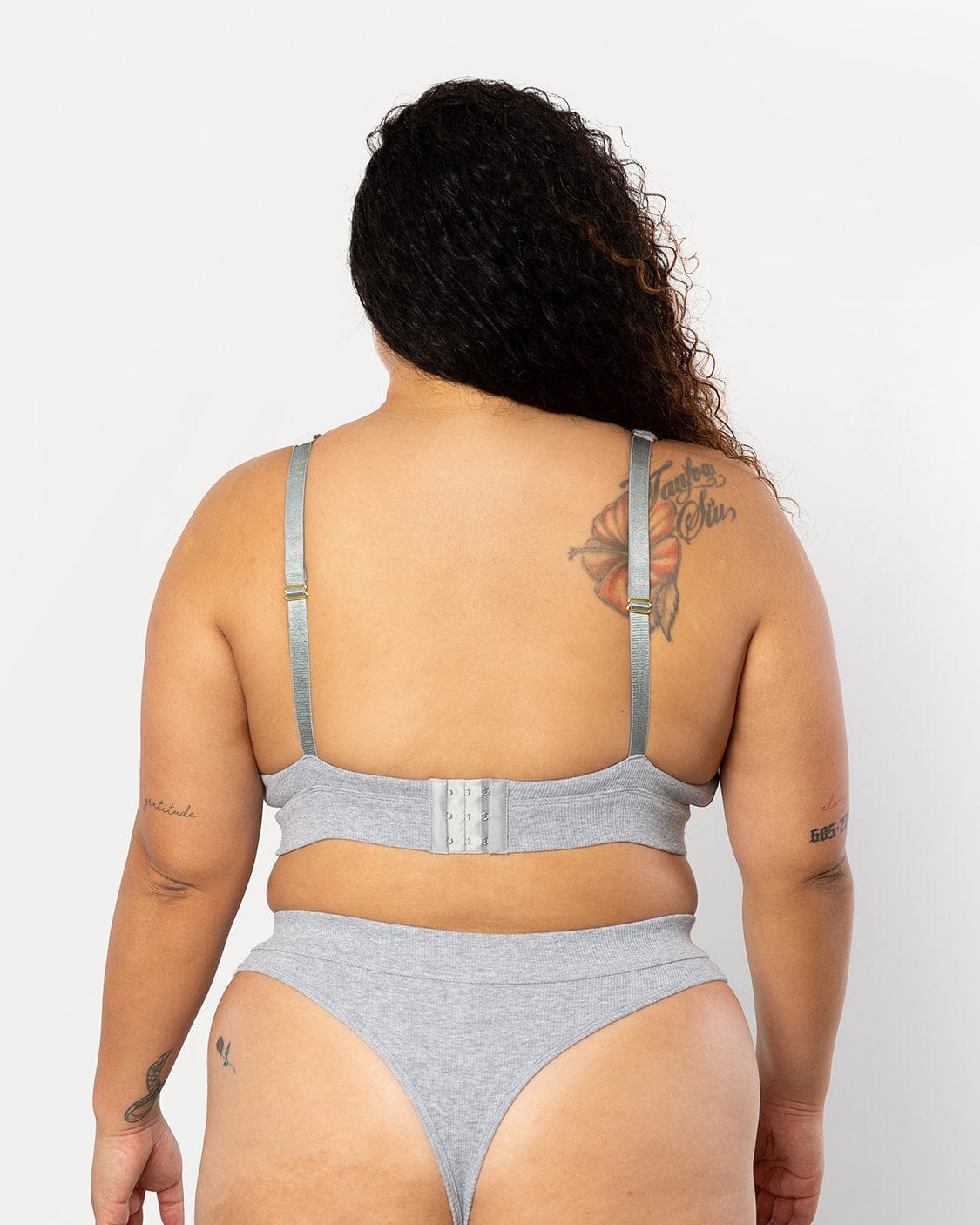 Wireless Scoop neck bra marle grey set  + thong